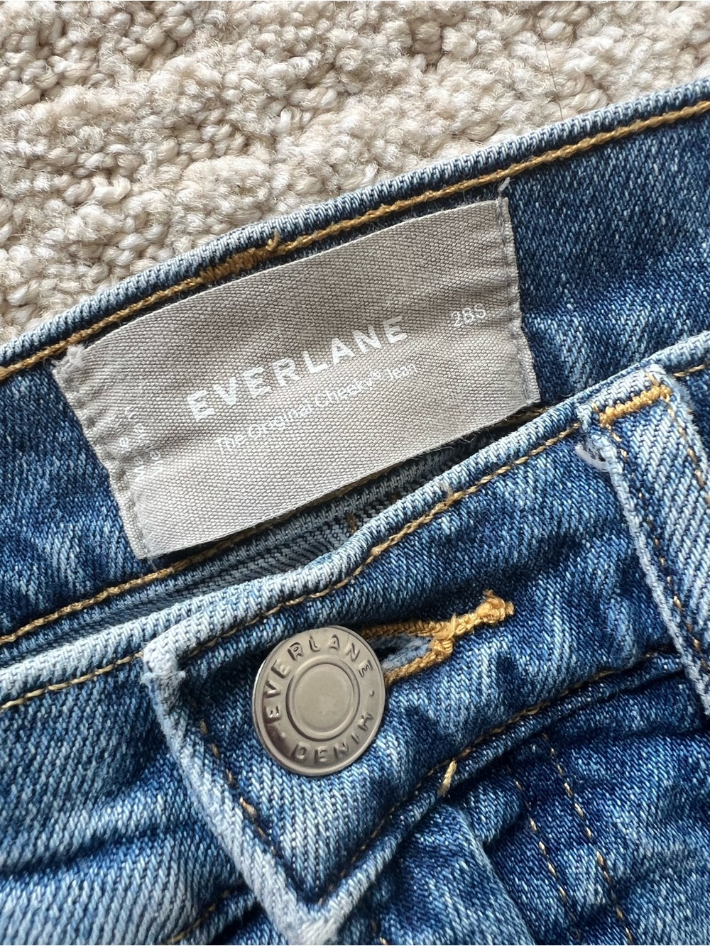 Everlane Light Blue Women's Denim Jeans with Gold Stitching